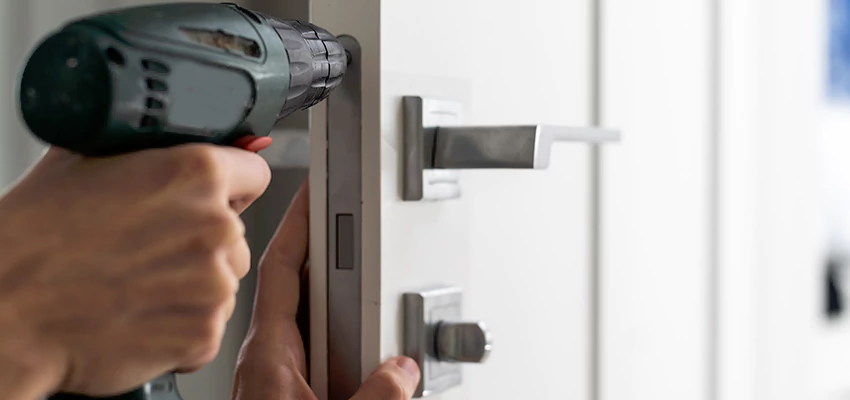 Locksmith For Lock Replacement Near Me in Huron, CA