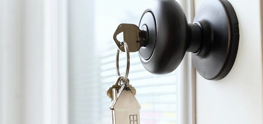 Bifold Door Knob Replacement in Huron, California