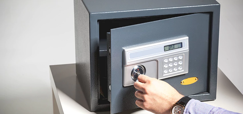 Jewelry Safe Unlocking Service in Huron, California